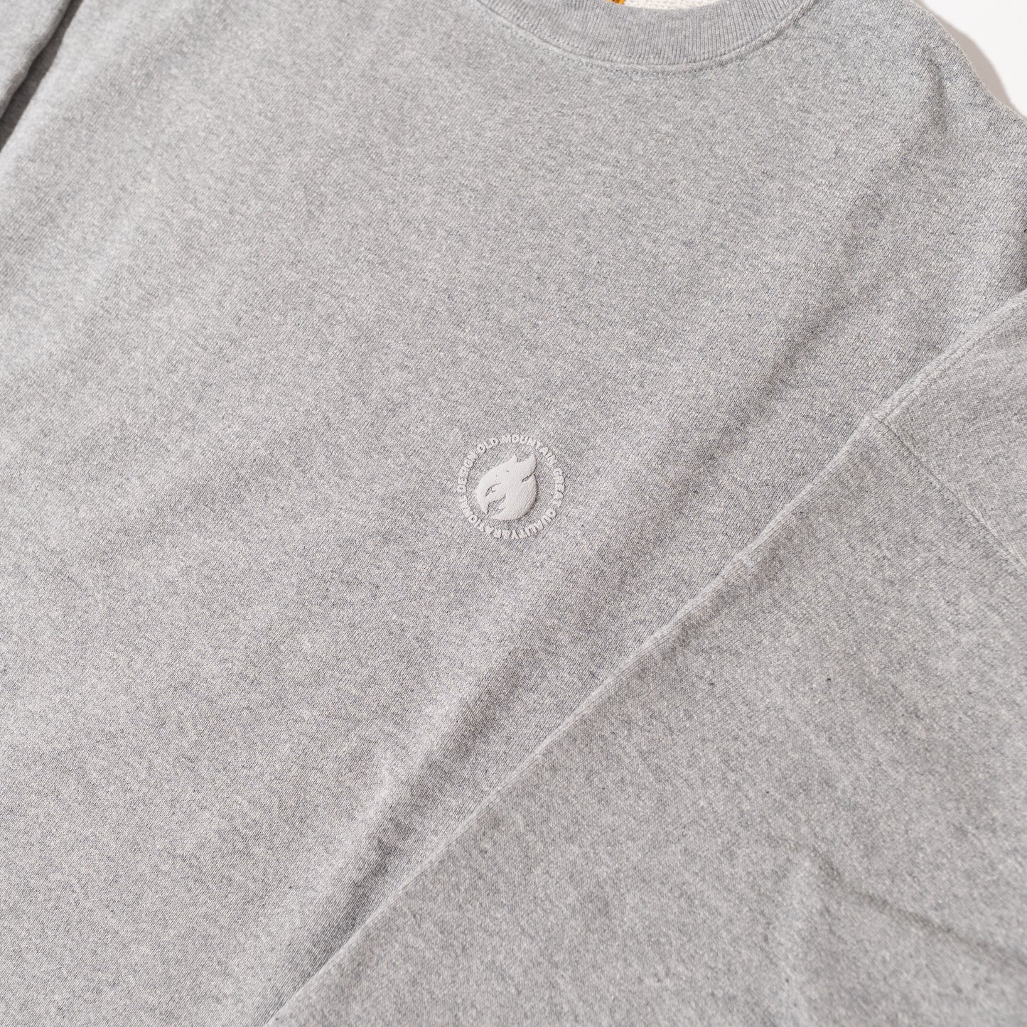 PULLOVER SWEAT