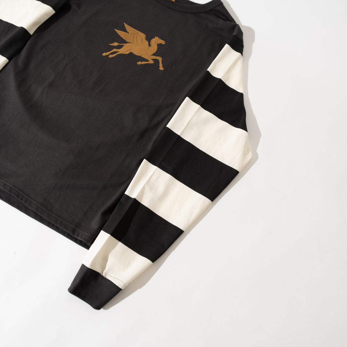 flying camel sleeb-T